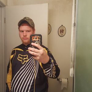 Meet your Posher, Zach